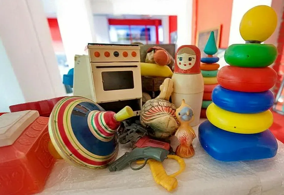 фото взято с сайта https://sh6-sasovo-r62.gosweb.gosuslugi.ru/netcat_files/multifile/131/67/igrush.jpg