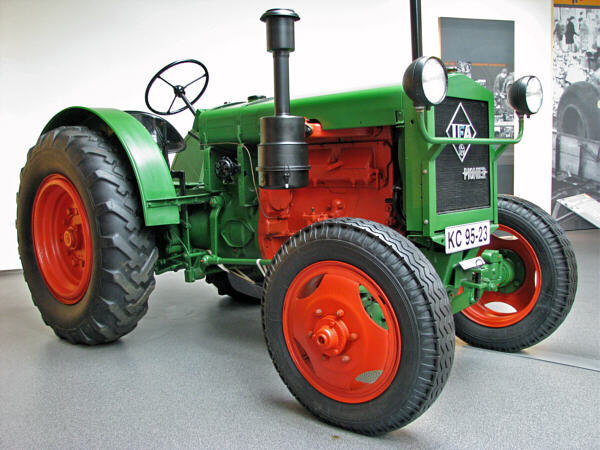 Трактор IFA RS01/40 Pionier.