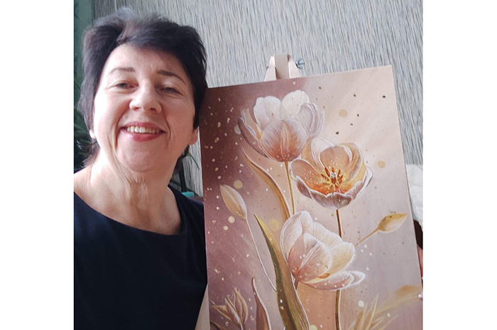 Фастовчанка вошла в число победителей конкурса «Жар-Птица России», где участвовали художники из 15 стран. 10 ее работ были отмечены дипломами лауреата 1 степени, две – 2 степени. А всероссийский конкурс «Как прекрасен этот мир» принёс ещё две награды: звание лауреата 1 и 2 степени. Фото из архива Елены Морозовой