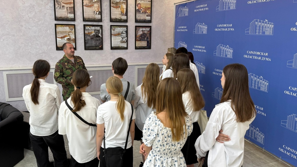    Депутат Калинин пригласил школьников Шумейки в Саратовскую облдумуНовости Саратова и области – Сетевое издание «Репортер64»