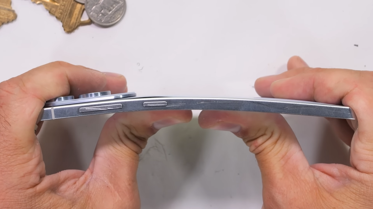    Тонкий Galaxy S25 Edge оказался на удивление прочным [ВИДЕО]