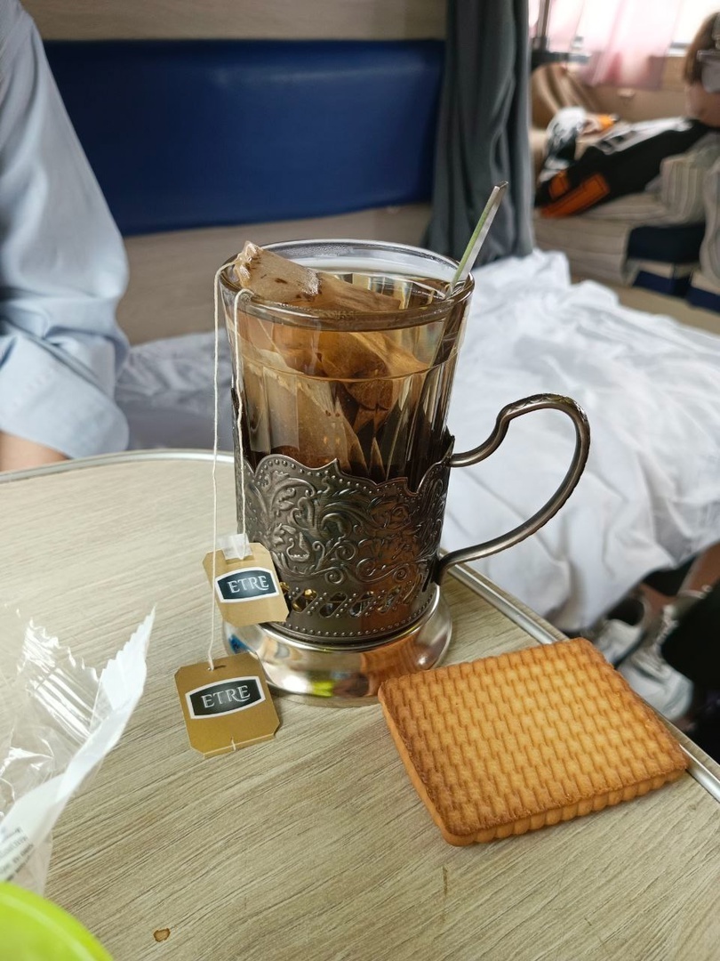 В честь дня рождения можно чай покрепче - с двумя пакетиками))