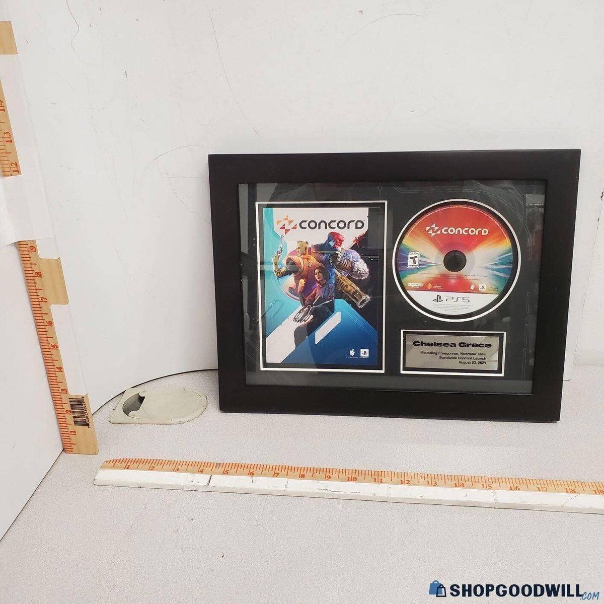    Артефакт эпохи. Памятную табличку в честь релиза Concord выставили на аукцион