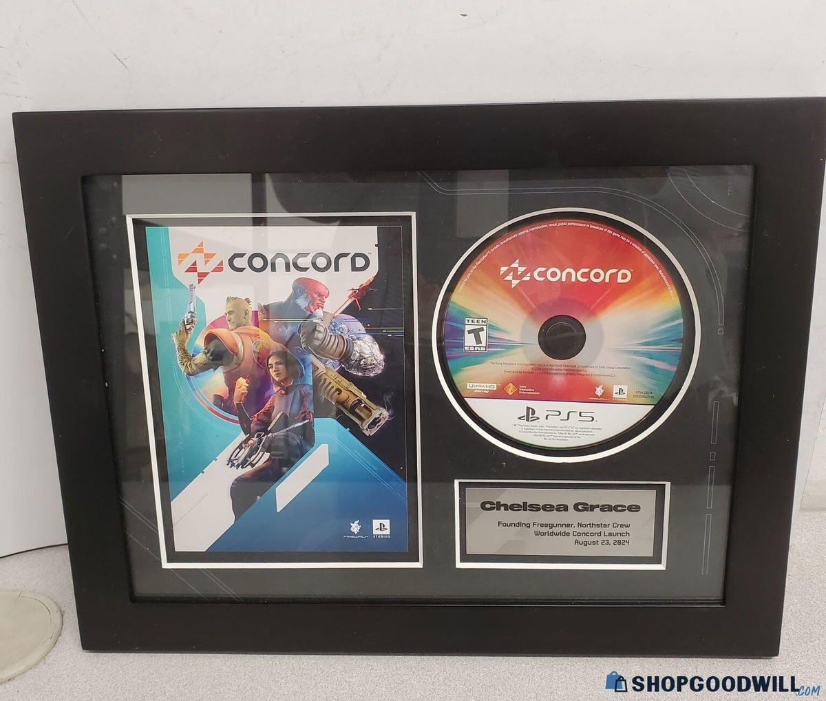    Артефакт эпохи. Памятную табличку в честь релиза Concord выставили на аукцион