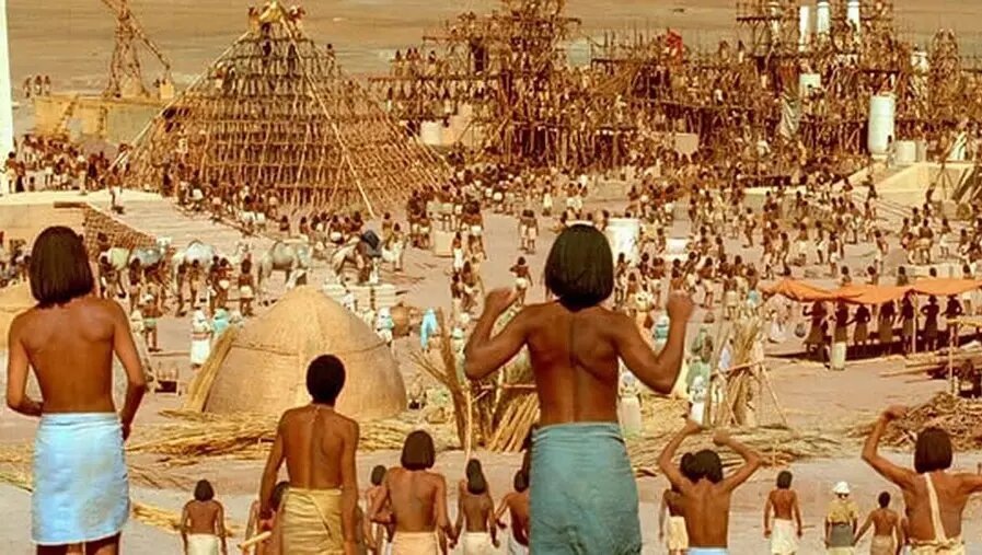 История бетона, строителство пирамид в Египте. 