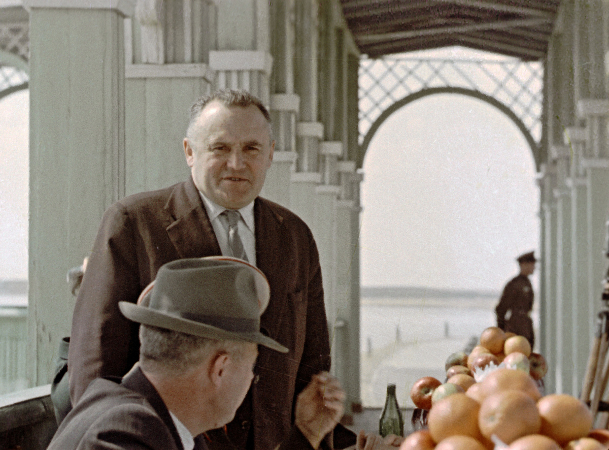    15 мая 1957 года состоялся первый пуск с НИИП №5 разработанной в ОКБ-1 Сергея Королёва ракеты Р-7, однако из-за взрыва на одном из боковых блоков произошло аварийное отключение двигателей, и она упала, пролетев 400 км. Успешный пуск ракеты был произведён 21 августа 1957 года / РИА Новости