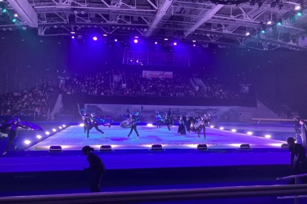    В Красноярске состоялось вдохновляющее шоу Светланы Хоркиной «Дуэль»