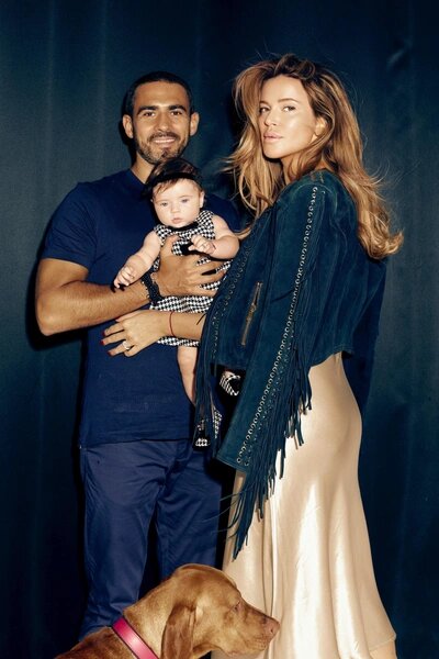 Генрих Карпин и Эмилия Вишневская с дочкой Леони