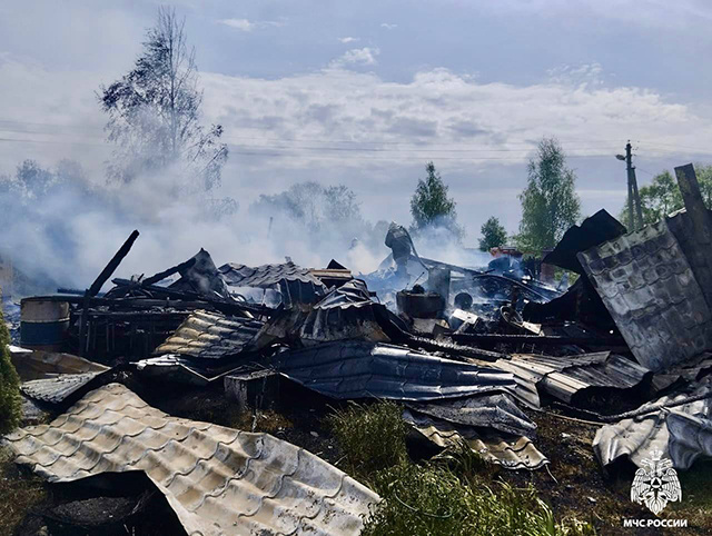На пожаре в Тверской области погиб ребенок из Москвы. Подробности