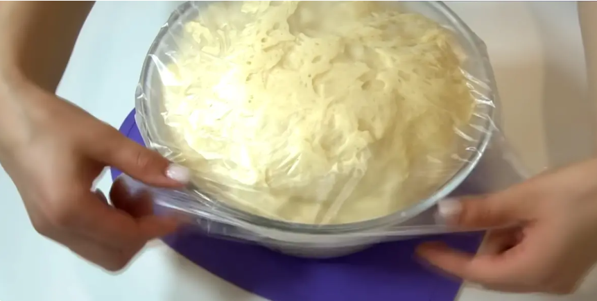 Для чего опытные хозяйки добавляют уксус в тесто? Что это даёт...