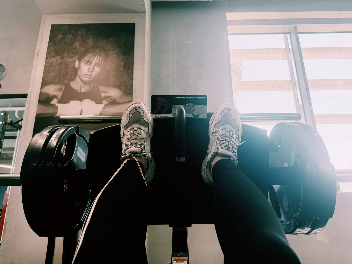 Здесь 100 кг + вес платформы / Ирина Никифорова