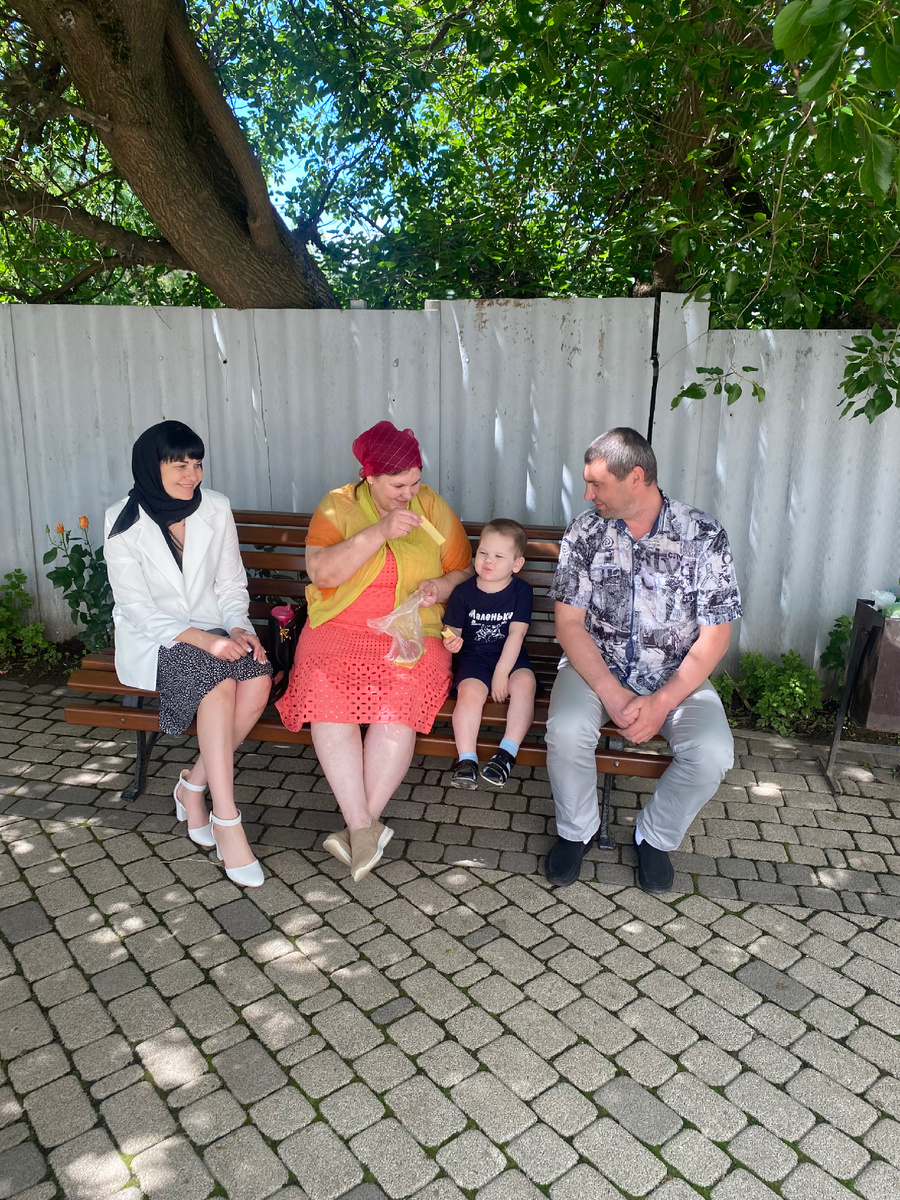 Матвейка опять проголодался 