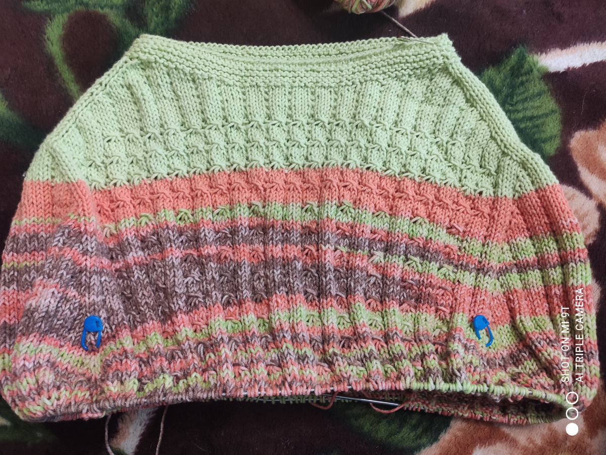 Джемпер в работе 