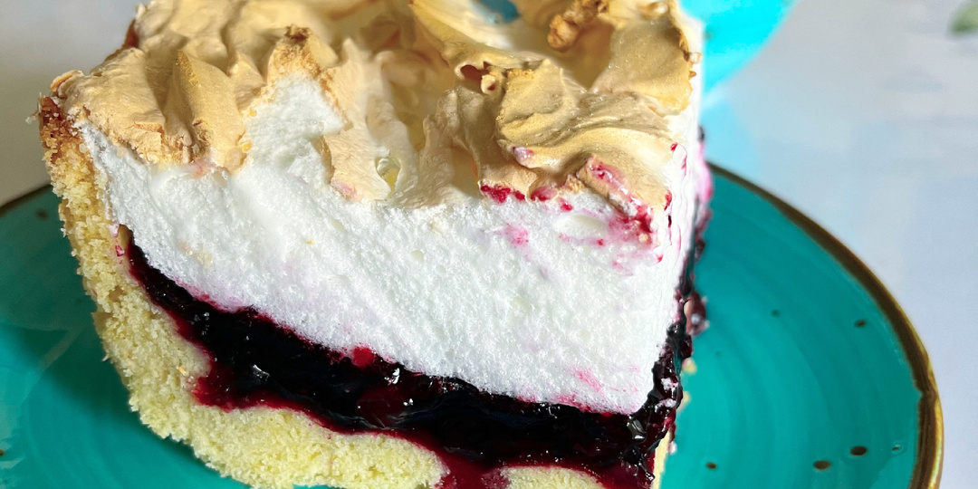 Только кислая ягода делает этот пирог волшебным!