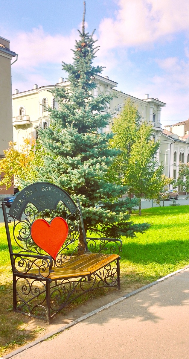 Скамейка влюбленных