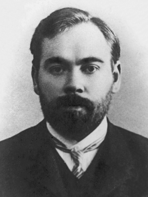 Александр Богданов (1873–1928) — российский революционер, теоретик, врач и ученый, стоял у истоков многих важнейших процессов в раннем Советском Союзе. 