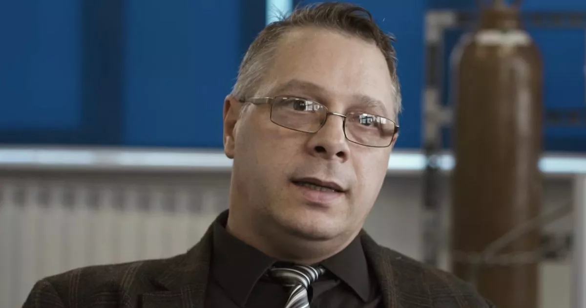 Мелвин Вопсон.