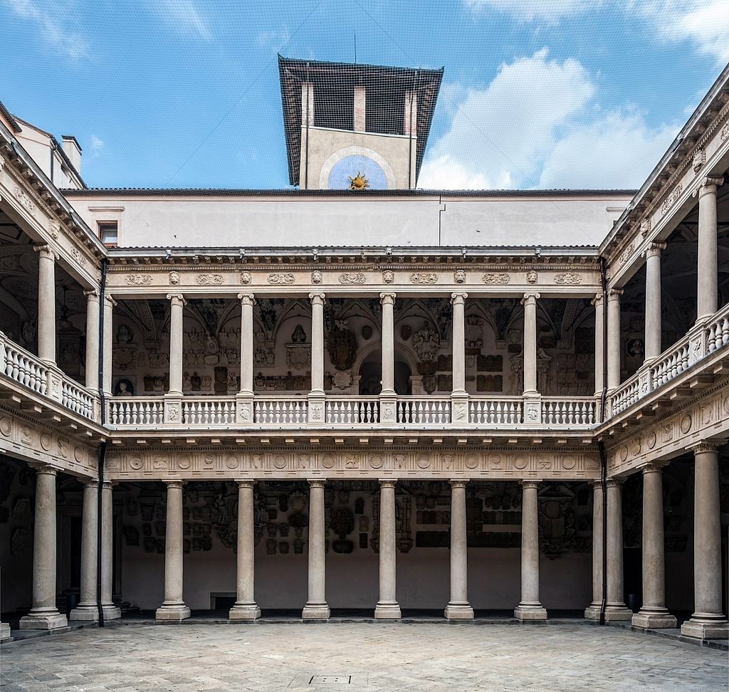 Падуанский университет(Università degli Studi di Padova. Основан в 1222году)