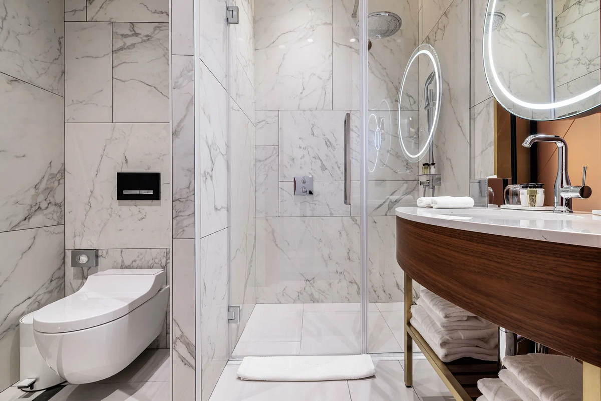 📸 На фото: номер в отеле Maidens Hotel Moscow