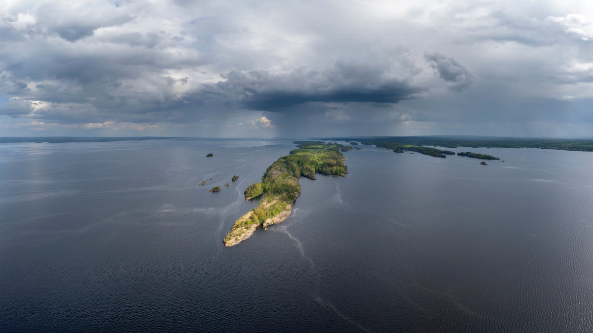 Острова Уницкой губы Онежского озера.