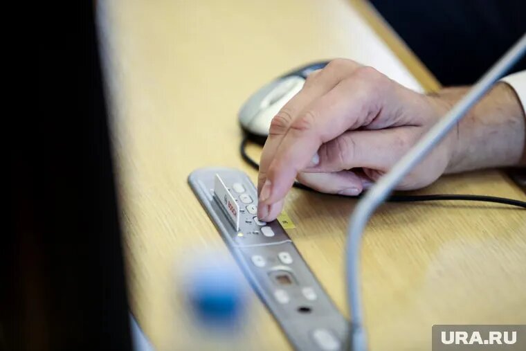 Депутат думы ХМАО Халид Таги-Заде извинился за свою фразу о Югре как исторической родине мигрантов. Фото: Александр Григоренко © URA.RU