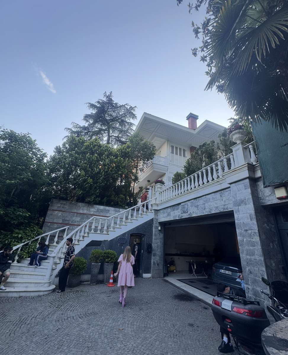 Дом Уналов ( клюквенный Щербет) 