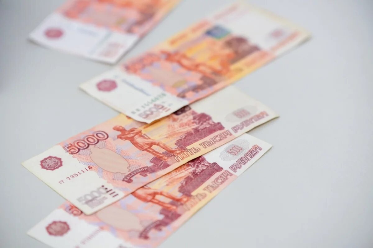    Работникам в Новосибирской области вернули более 15 млн рублей зарплаты