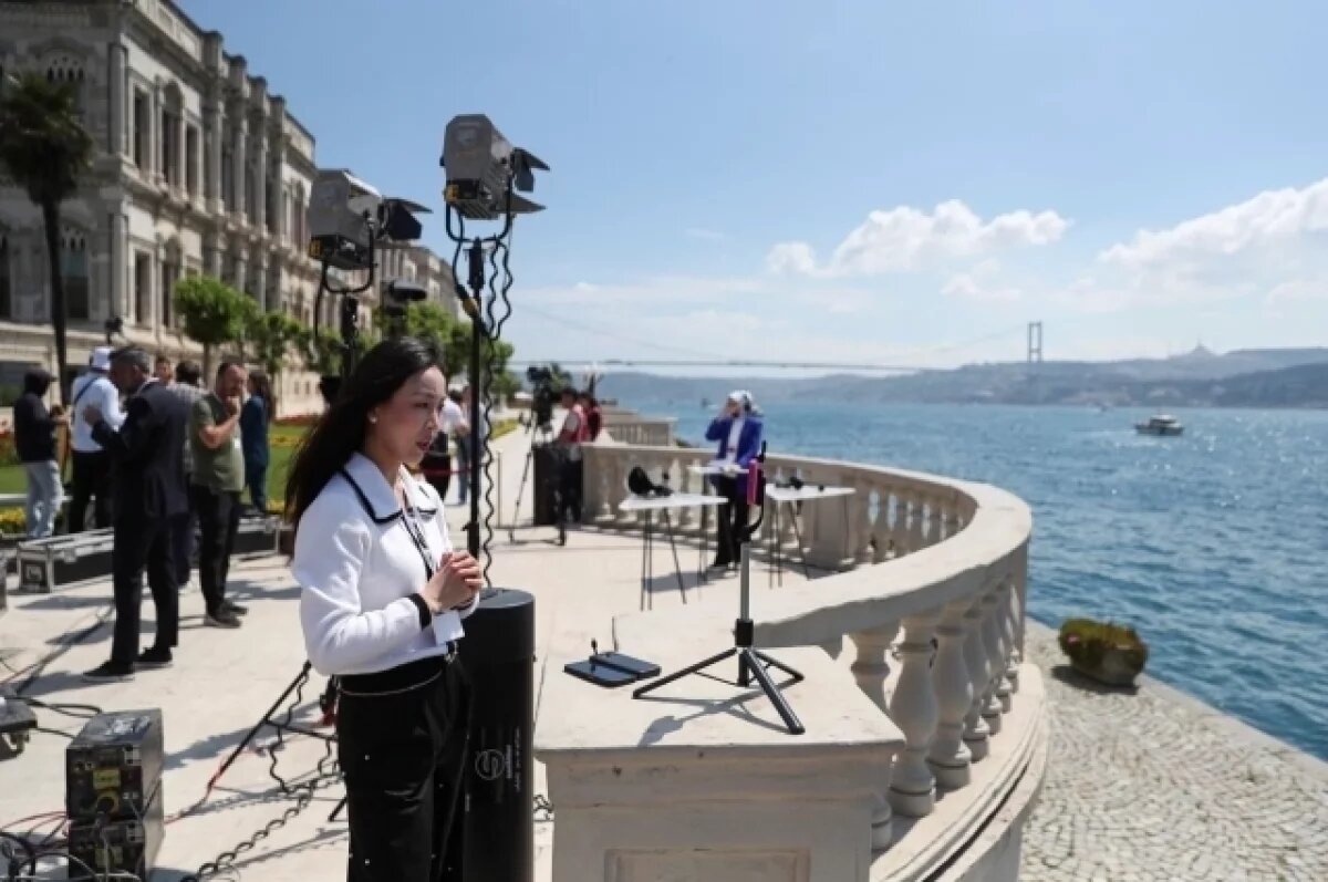    Сократилось число освещающих переговоры РФ и Украины в Стамбуле журналистов