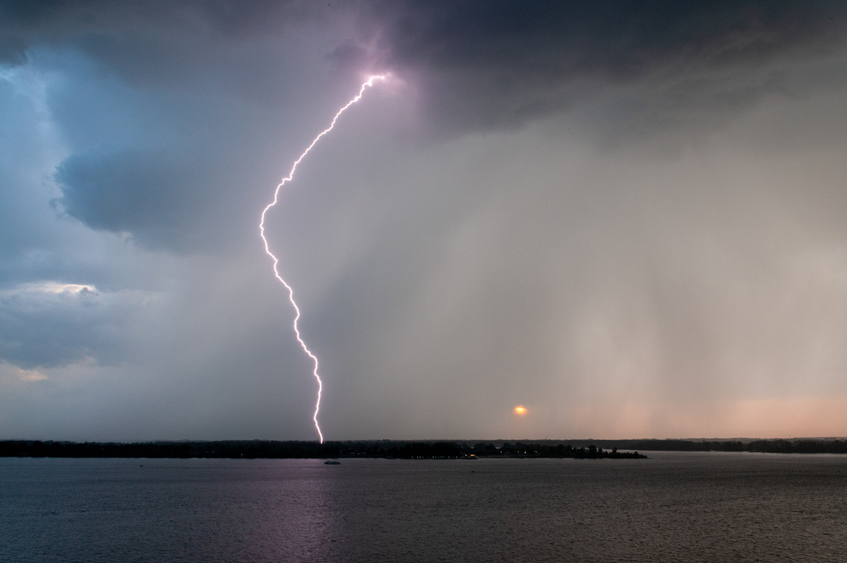 Местами в республике ожидаются грозы.  Фото: Светлана Возмилов