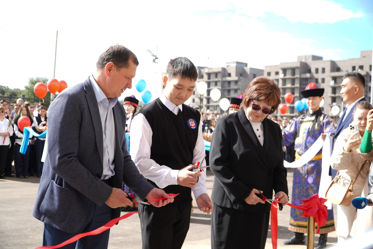 Источник: https://edu.gov.ru/press/8805/v-stolice-respubliki-buryatiya-otkrylas-pervaya-inklyuzivnaya-shkola/