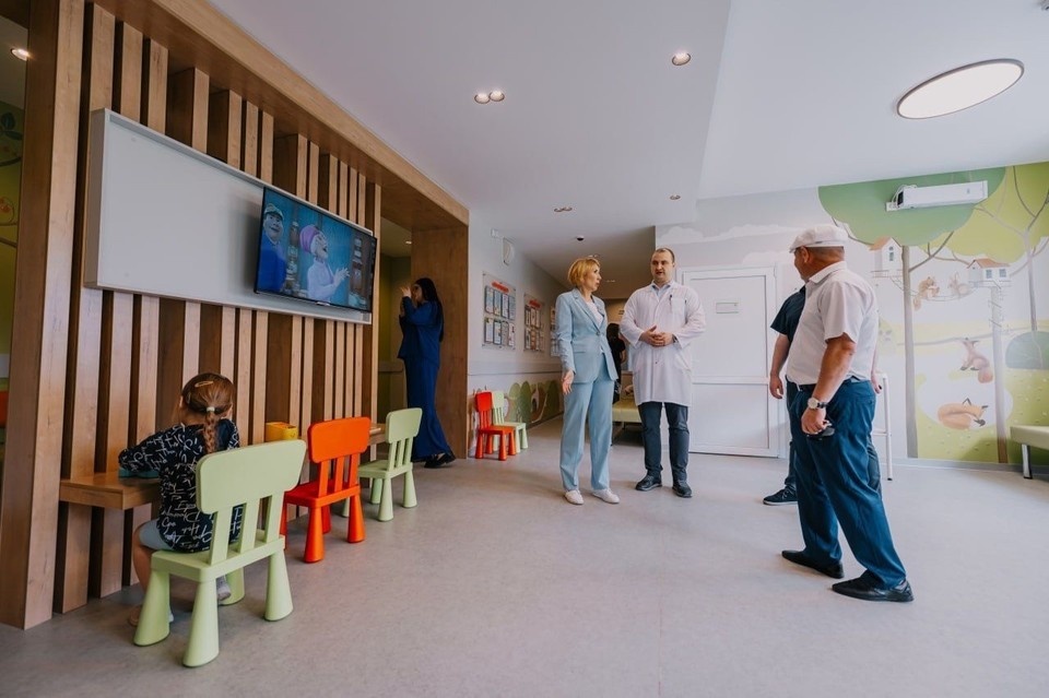    Фото: «Соколов Фонд» ко Дню защиты детей полностью обновил детское отделение поликлиники Красносельской районной больницы