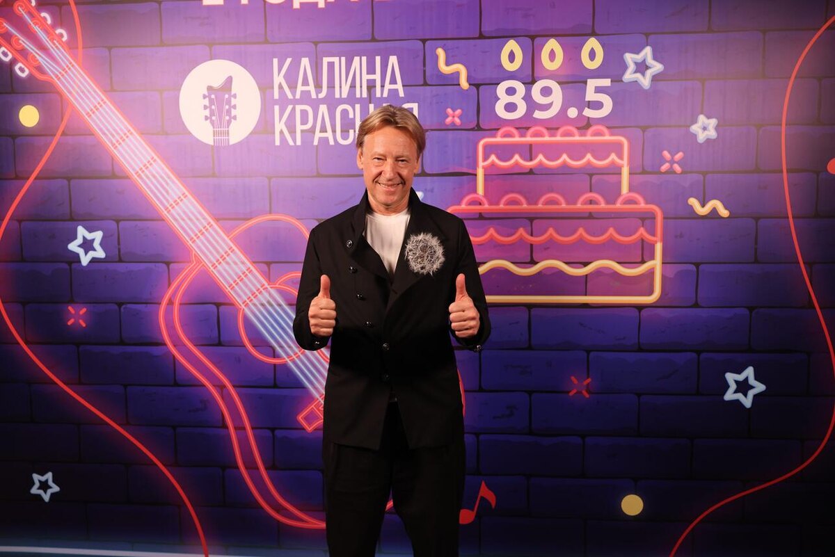    Дмитрий Харатьян Пресс-служба радиостанции "Калина Красная"