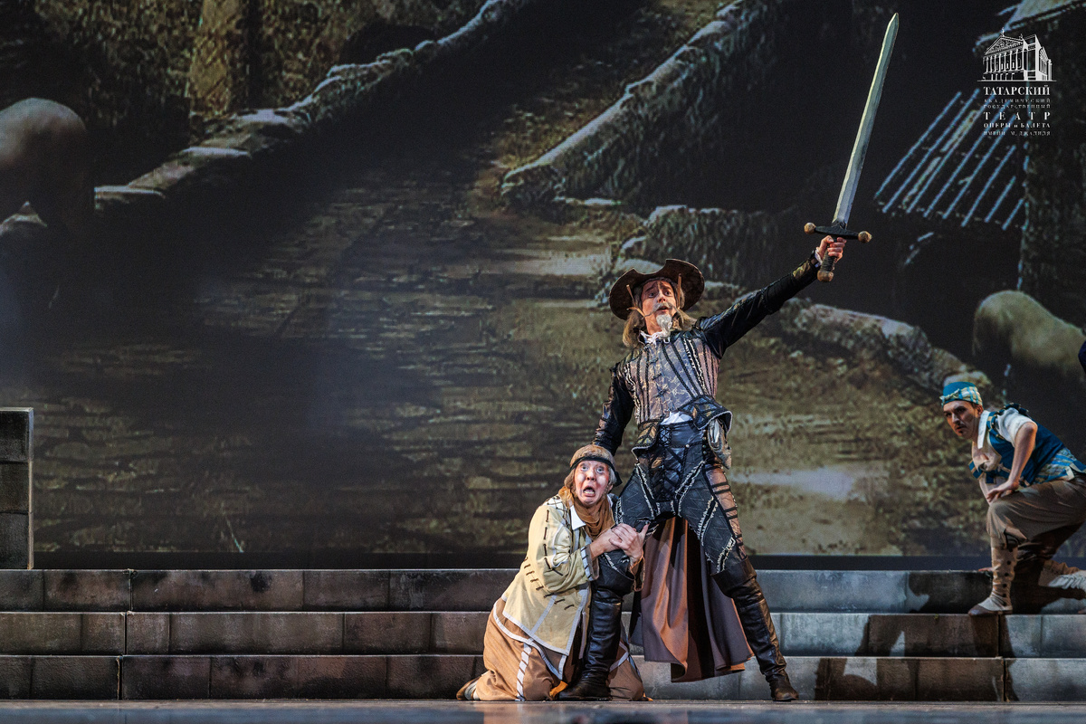 Дон Кихот - ГЛЕБ КОРАБЛЕВ (ТАГТОиБ им. Джалиля), Санчо Панса - ФАЯЗ ВАЛИАХМЕТОВ (ТАГТОиБ им. Джалиля)