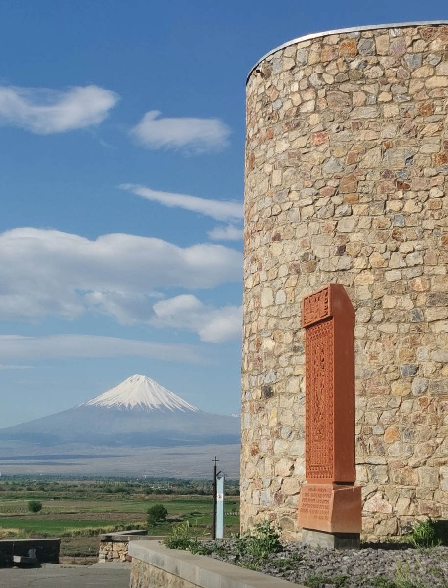 Вид на Арарат со стороны Армении 