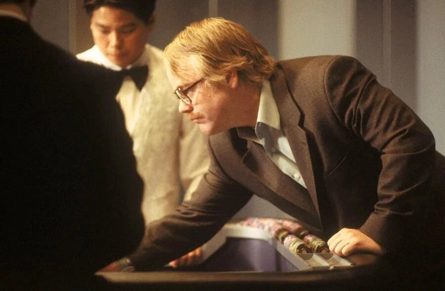 Кадр из "Одержимого" (2002). Взято с Кинопоиска: https://www.kinopoisk.ru/picture/12476/