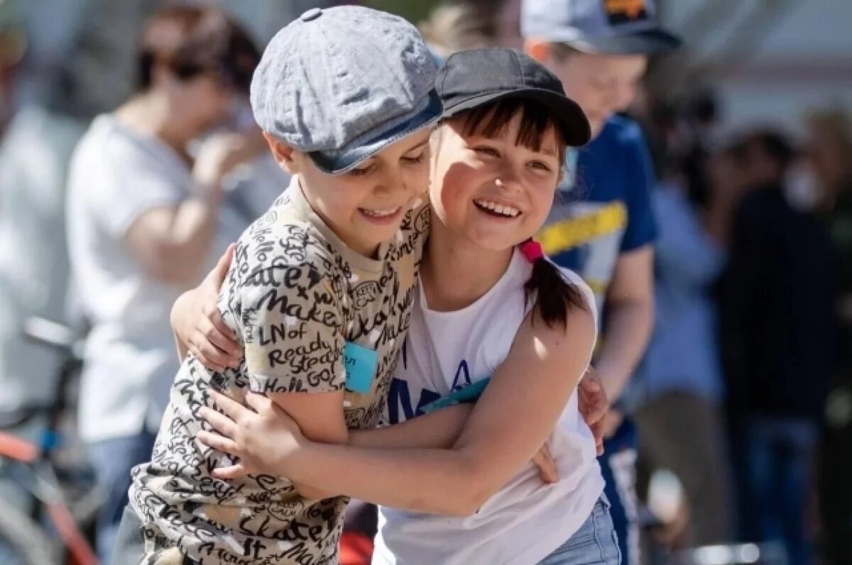    Новосибирский молодежный центр "Глобус" стал площадкой Дня защиты детей