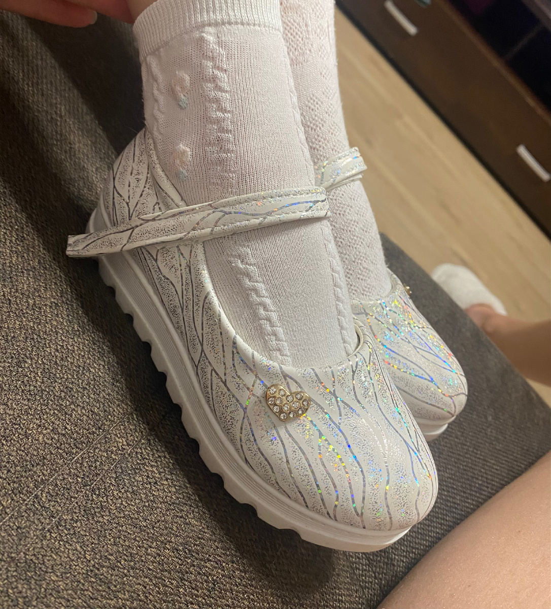 Хрустальные туфельки)) А что, смотрятся очень хорошо! И в пир и в мир))))