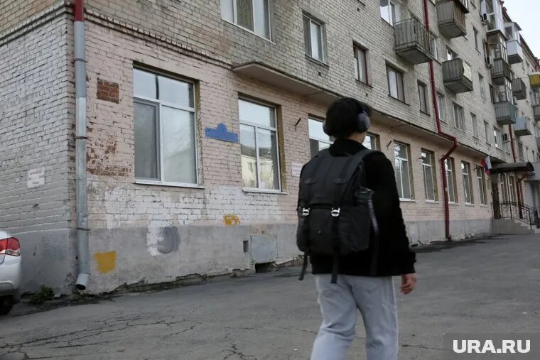 Педагог заметила потасовку подростков на улице и вмешалась в конфликт. Фото: Денис Моргунов © URA.RU