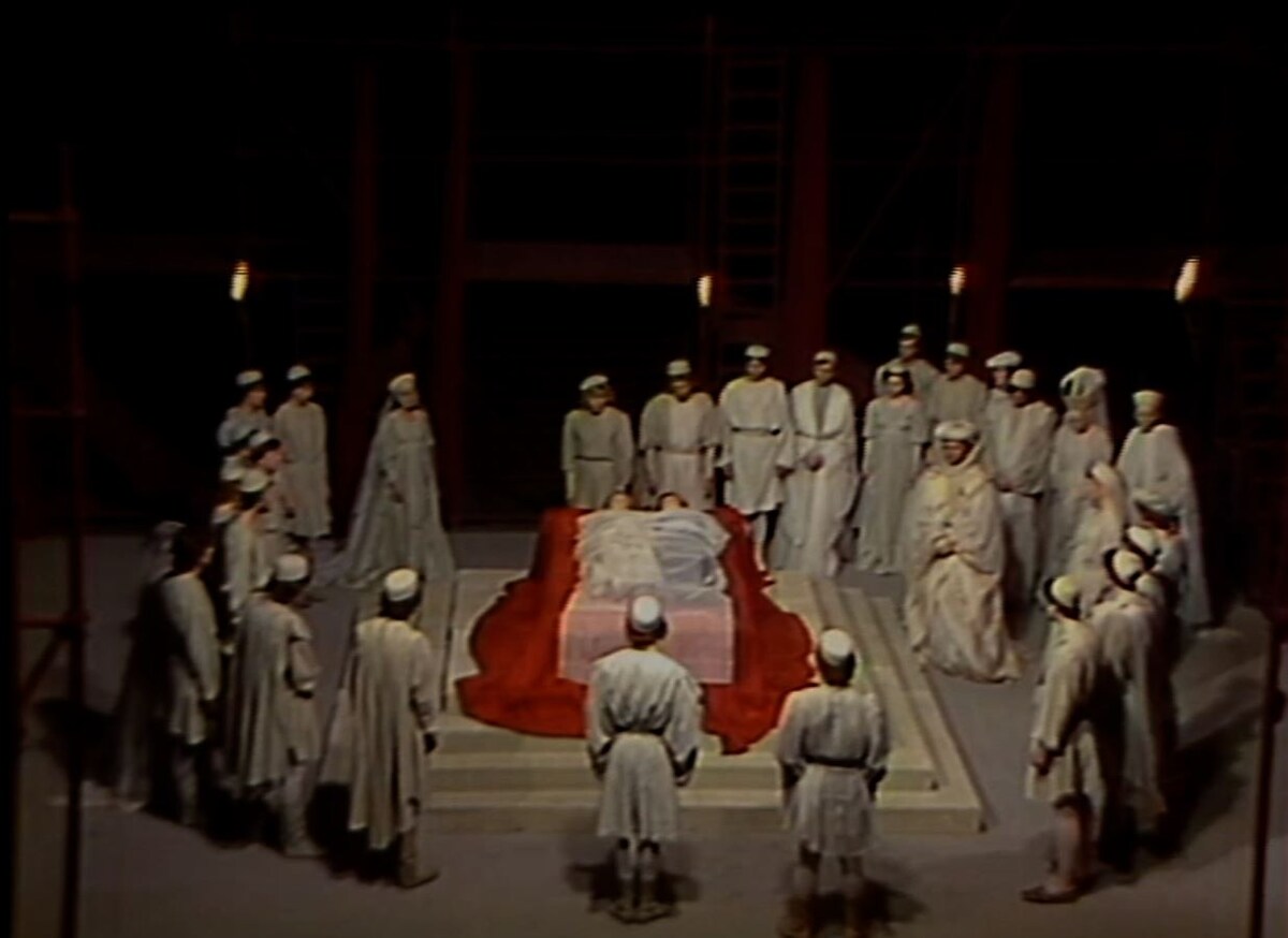 Кадр из телеспектакля "Ромео и Джульетта" (1982)