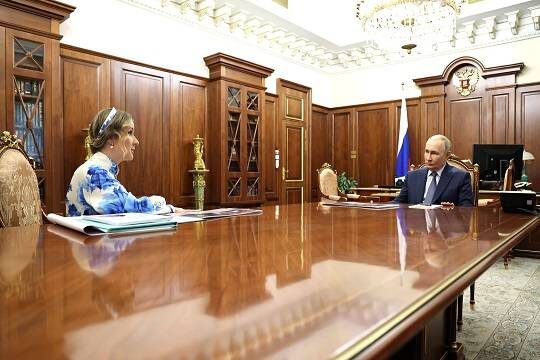    Российский президент поддержал идею создания Всероссийской службы помощи семье