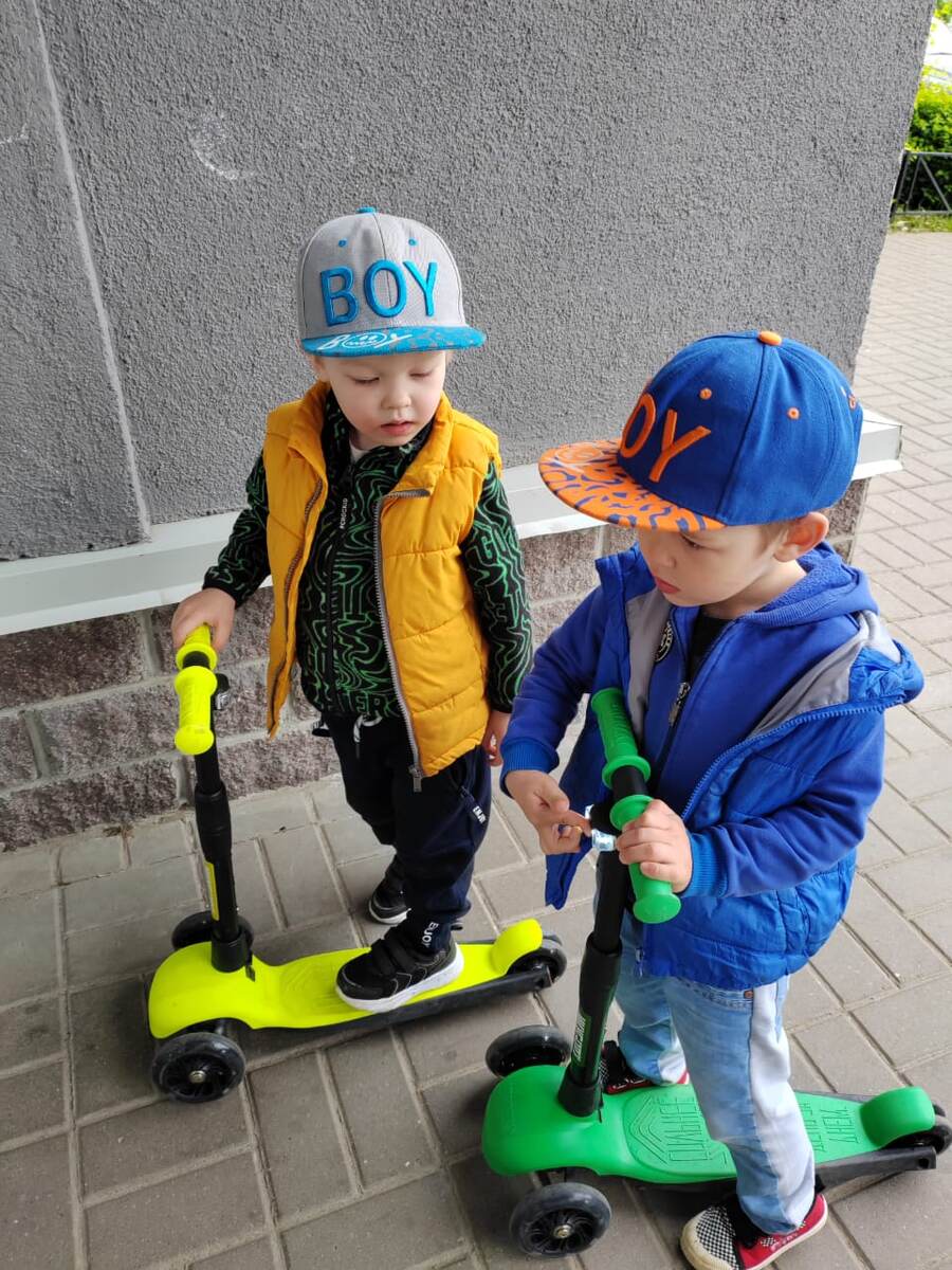 С садика приехали