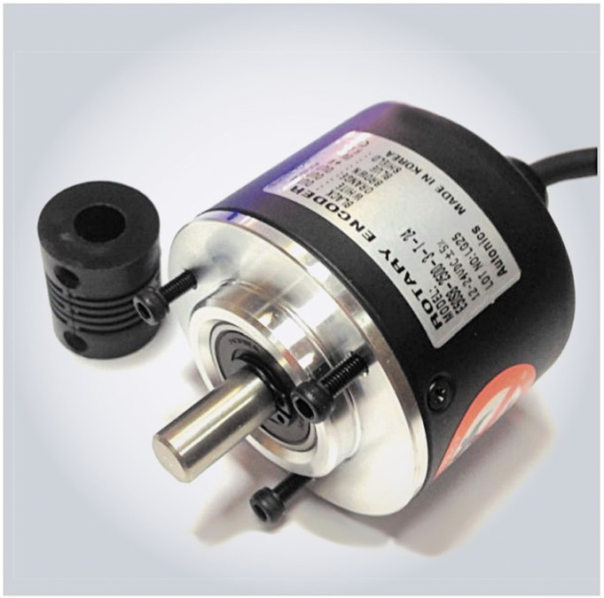 Рис. 2. Внешний вид инкрементного энкодера E50S8-2500-3-Т-24