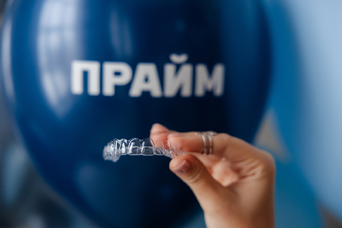 Прозрачные и незаметные капы – элайнеры. 