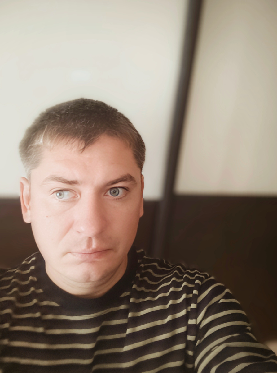 Павел Езерский 