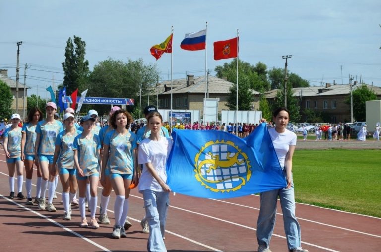    В Оренбуржье проходит ежегодный волейбольный фестиваль «Солёнушка» Антон Пичурин