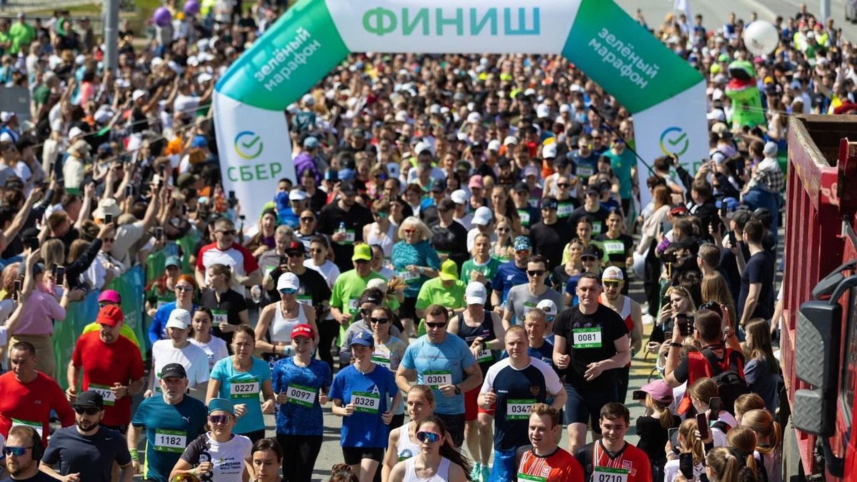    В Сургуте «Зелёный марафон» пробежали больше 2 тысяч человек