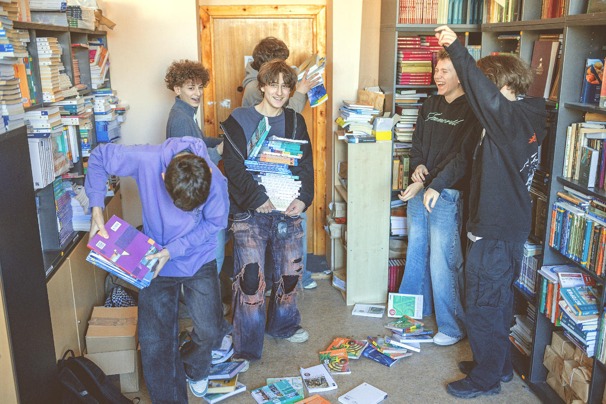 Фотограф КнигаКит Татьяна Лазарева. Москва, школа 1540, 9В