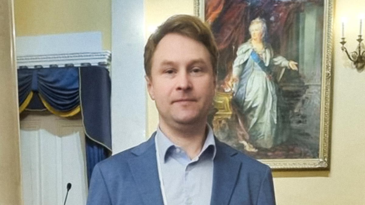 Дмитрий Макаров, профессор кафедры фундаментальной прикладной физики САФУ, доктор физико-математических наук и руководитель молодежной лаборатории НОЦ «Российская Арктика»