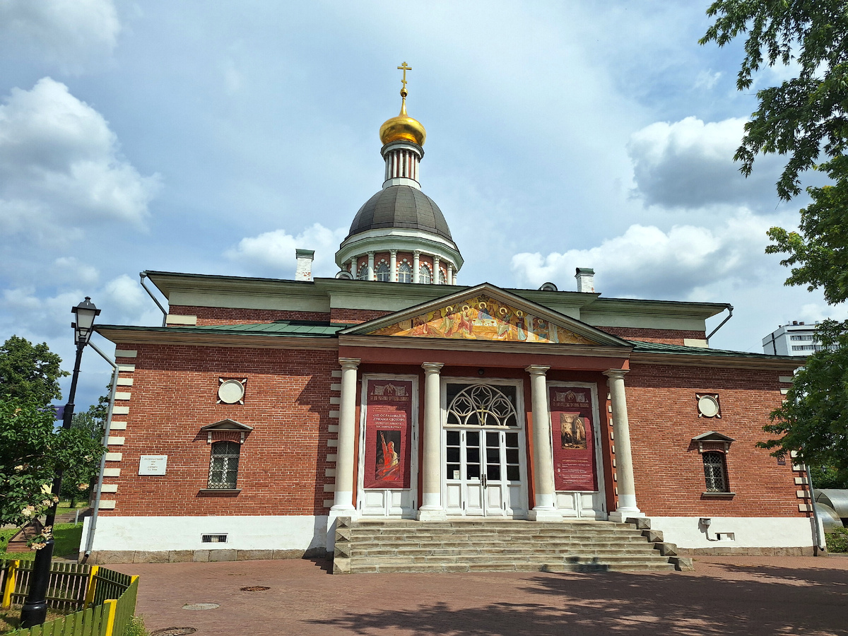 Старообрядческий собор Рождества Христова. ==>