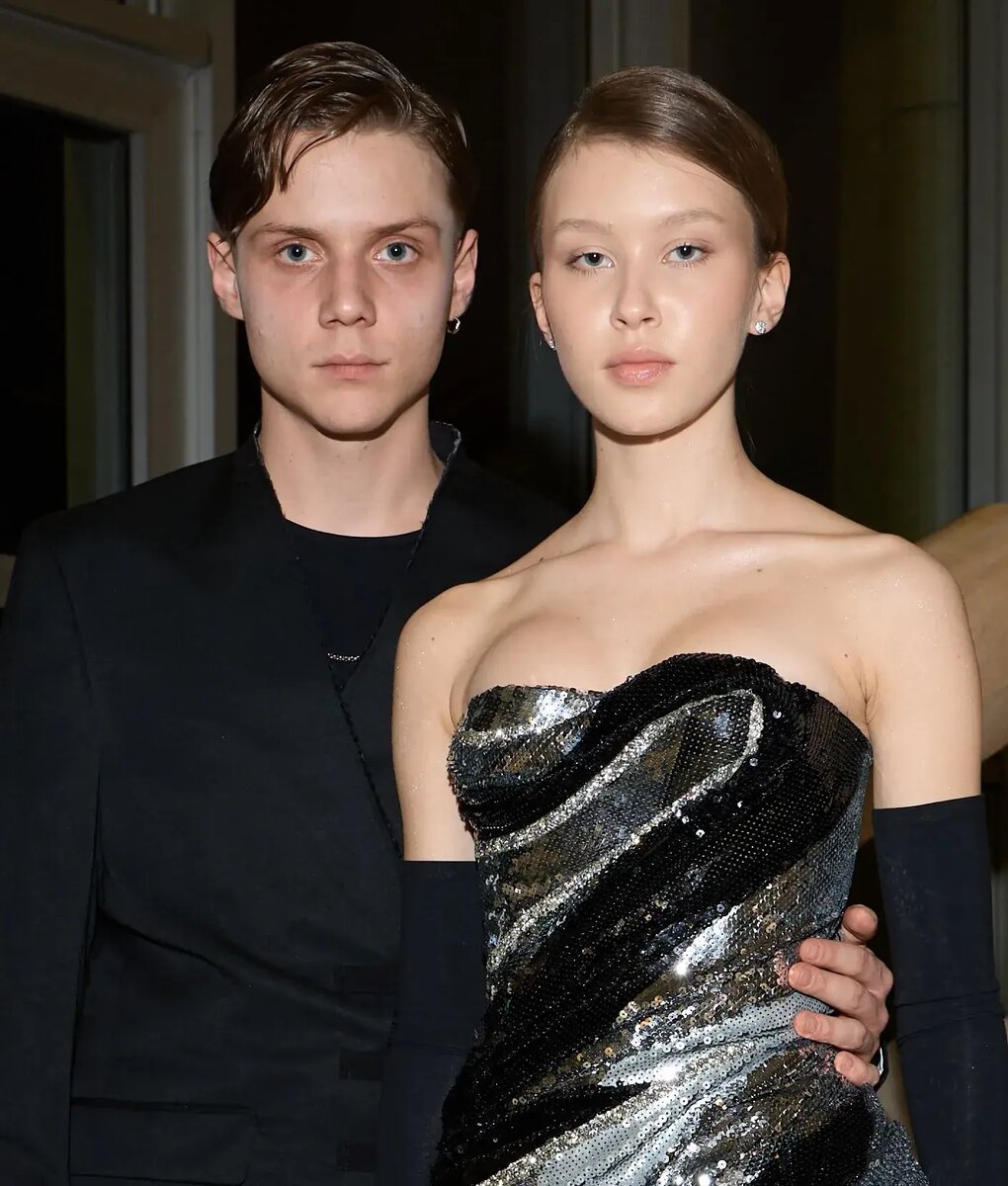 Ваня Дмитриенко и Анна Пересильд